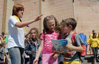 Попов велел подчиненным социально защитить учителей