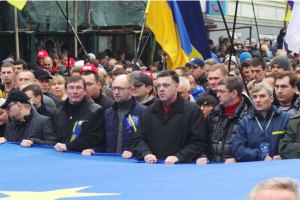 Тягнибок отрицает вину "свободовцев" в стычках с милицией