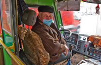 У Чернівцях через коронавірус працівників громадського транспорту зобов'язали носити маски