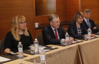 Курт Волкер приїхав до Києва та зустрівся з Тимошенко