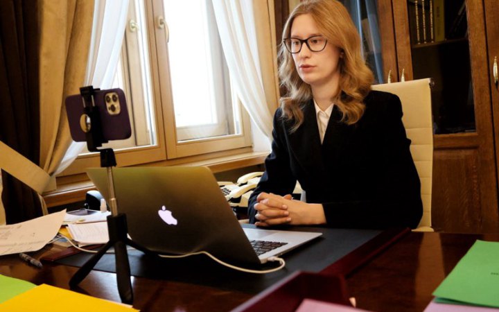 Першу частину траншу від ЄС Україна отримає цього місяця 