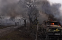 Бої за Маріуполь тривають, знищується техніка та підрозділи ворога на околицях, – МВС