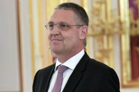 Евросоюз обеспокоен попытками России пересмотреть свою роль в "нормандском формате" и ТКГ, - посол