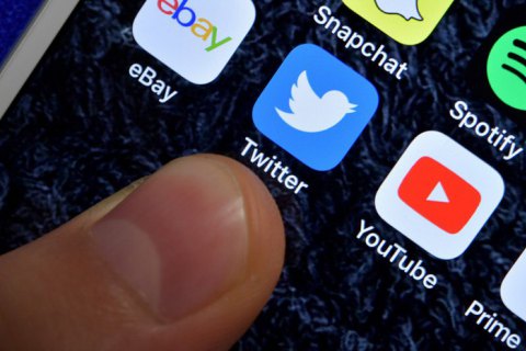 Росія знову вимагає оштрафувати Twitter, Facebook і Google за відмову видаляти контент