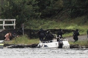 Журналисты добрались до острова Утойя быстрее, чем норвежский спецназ