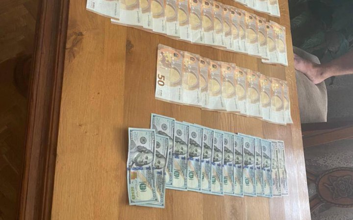 На Прикарпатті намагалися продати автомобіль швидкої допомоги