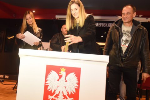 В Польше проходят парламентские выборы