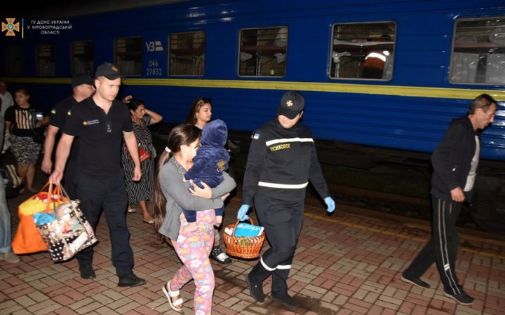 Завдяки співпраці з волонтерами майже 82 тисячі українців евакуювали з Донеччини та інших напрямків 