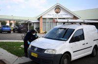 У Сіднеї підліток напав з ножем у церкві на єпископа, священника та парафіян