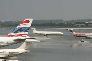 Самолеты будут летать по киевскому времени