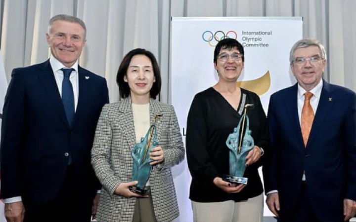 Бубка разом із Бахом нагородили видатних олімпійських тренерів за їхні досягнення