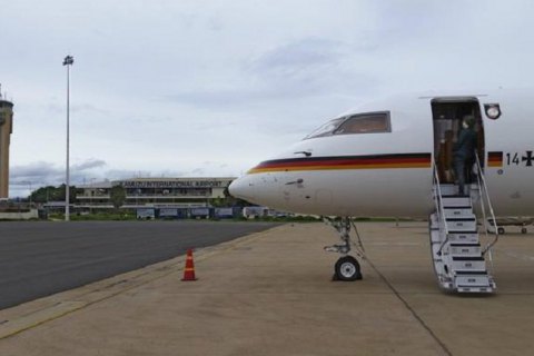 У Берліні аварійно сів літак уряду Німеччини