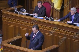 Янукович считает реформу Табачника "антипримером"