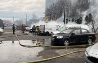 У Києві пролунав другий вибух. Є поранені, загорілося авто в дворі житлового будинку (доповнено)