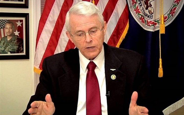 Екссенатор США Блек просуває кремлівський наратив про "неминучу перемогу Росії", - ЦПД