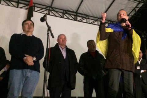Порошенко: головним організаторам мітингу під Радою були потрібні не реформи, а кров