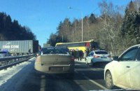 Під Москвою автобус з українцями зіткнувся з фурою (оновлено)