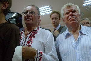 Янукович держит на крючке судью, рассматривающего дело Тимошенко - Яворивский