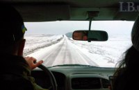 У п'ятницю на Донбасі загинув волонтер, поранені четверо військових