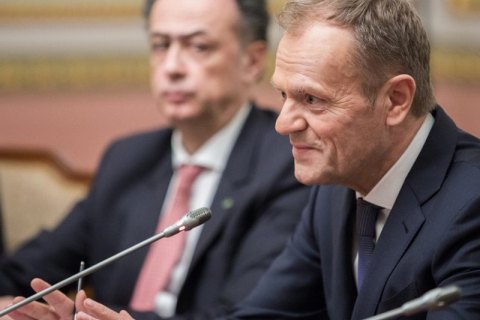 Туск: Лучший способ почтить жертв Революции - делать все для продолжения реформ