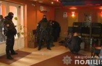 Поліція і прем'єр відзвітували про закриття понад 5 тисяч гральних закладів