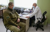 Першочергове обслуговування ветеранів внесли у ліцензійні вимоги для медзакладів