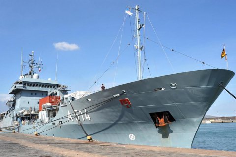 Германия отправит в Черное море плавбазу Werra