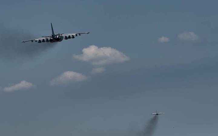 За добу Повітряні сили вразили 10 районів зосередження техніки і живої сили ворога