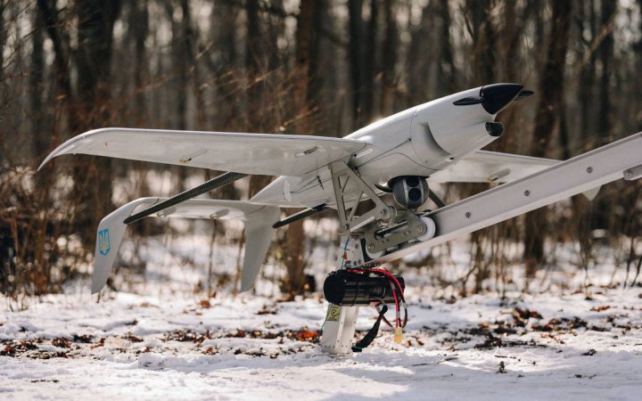 Захисникам Бахмута передали квадрокоптери DJI Matrice та БпЛА Raybird-3