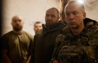 Головком Олександр Сирський та міністр оборони Умєров відвідали передові позиції на фронті