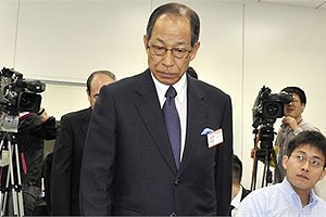 Экс-глава Olympus арестован за финансовые махинации