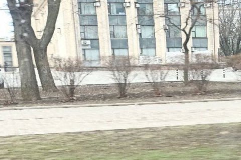 В Донецке готовят бомбоубежища, админздания закладывают мешками с песком, - СМИ
