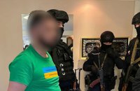 Поліцейські Київщини підозрюють чоловіка в переправлянні військовозобов’язаних через кордон