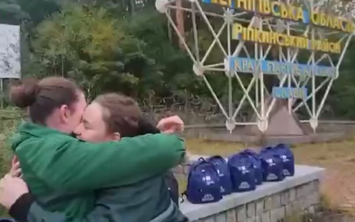 Україна повернула з ворожого полону чотирьох морських піхотинців і двох цивільних