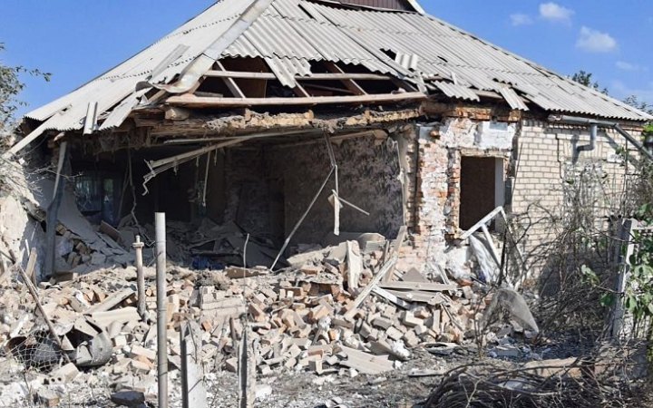 Сьогодні ворог обстріляв Нікополь з важкої артилерії, є руйнування