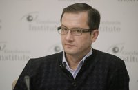Властям советуют даже не думать о принудительном переводе депозитов в гривну