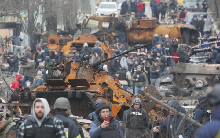 Уряд спростив умови перебування іноземних журналістів в Україні