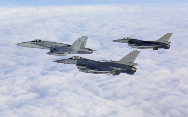 Винищувачі F-16 можуть бути не першими іноземними літаками, наданими Україні, - Кулеба