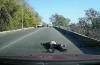 В Днепропетровской области из скорой помощи на ходу выпал пациент