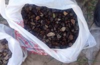 Силовики изъяли у скупщика янтаря $230 тыс