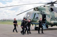 ДУРНЯ ТИЖНЯ: вертольоти під ковдрою, концерн “Стакан” та хлорид настрою