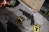 Військовий-контрактник під дією наркотиків застрелив чоловіка в гуртожитку
