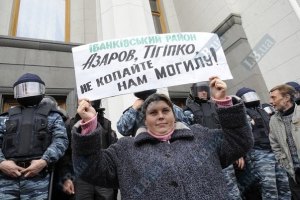 Чернобыльцы ушли от Кабмина к Администрации Президента