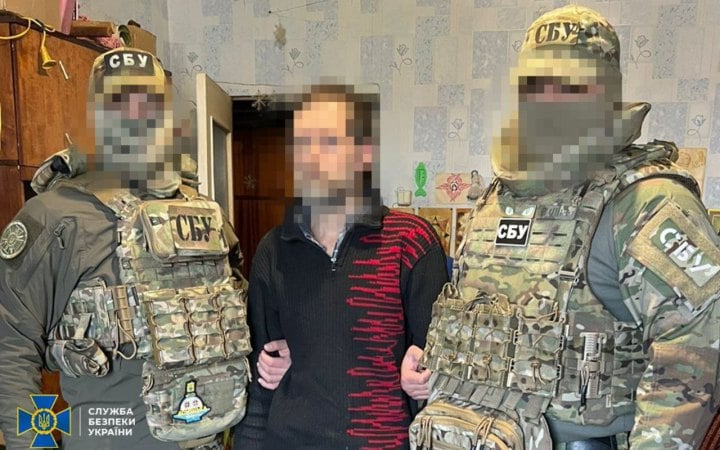 У Запоріжжі затримали корегувальника, який видавав себе за літню людину