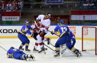 Украина, ведя в две шайбы, уступила Венгрии на ЧМ