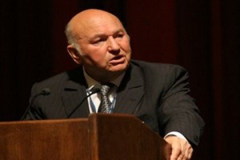 "Интерфакс" сообщил о клинической смерти бывшего мэра Москвы Лужкова
