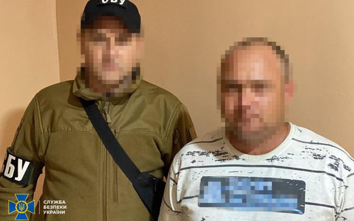 ​СБУ і Нацполіція затримали двох колаборантів, що працювали в херсонській тюрмі