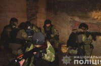 Полицейский спецназ "Мангуст" прошел "курс выживания" в одесских катакомбах