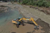 Бійці ДСНС змінили напрямок русла на одній із ділянок річки у Словенії