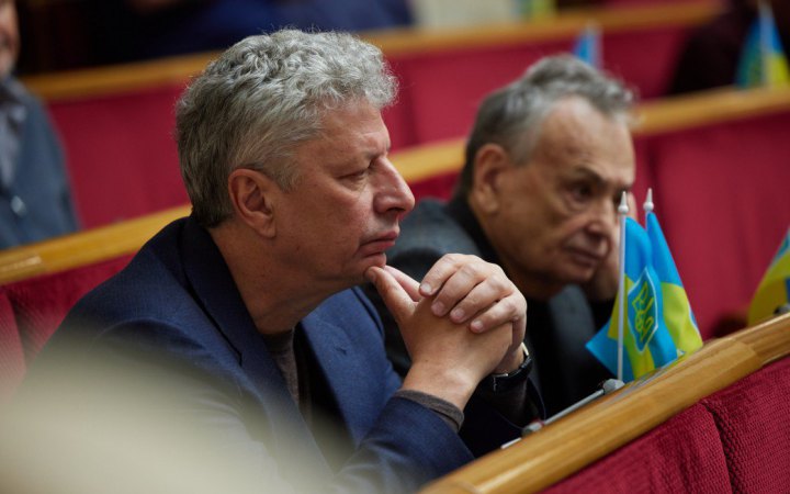 ​Нардеп Мамка пропонує залишити Юрія Бойка "Героєм України"